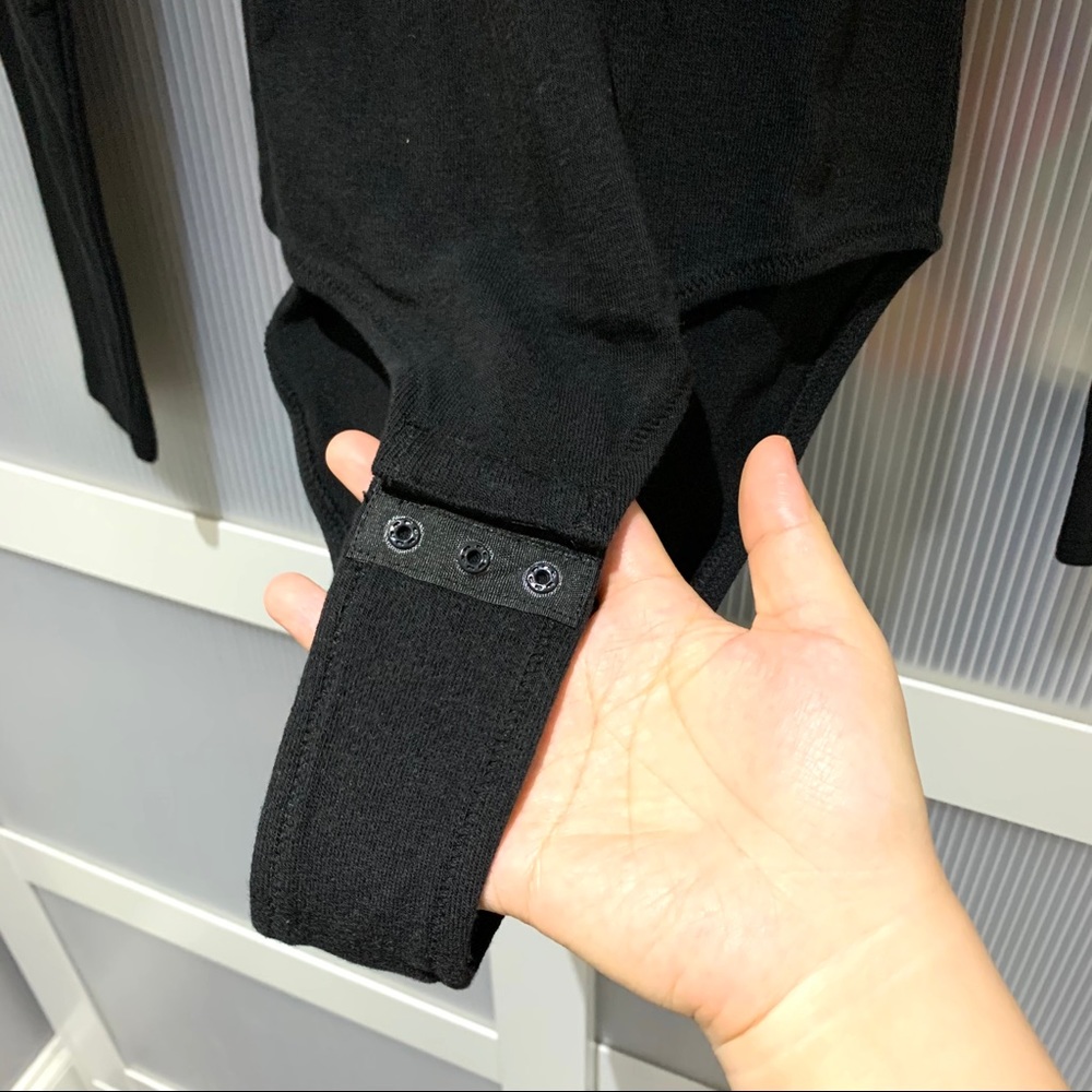 NWT Madewell V-Neck bodysuit - Picture 3 of 7